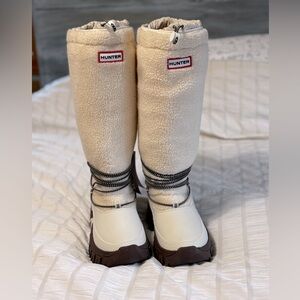 Hunter womens 5 wanderer tall Sherpa cream winter boots  EU 36 UK 3. Insulated